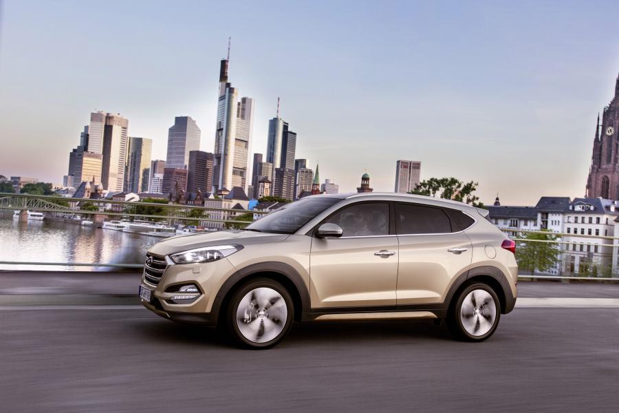  Hyundai Tucson 2015 года  (фото 17 из 27)